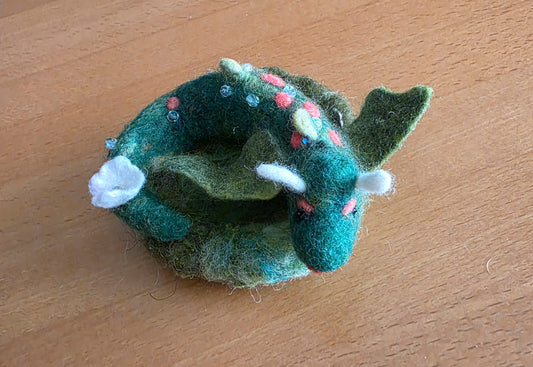 Liegender Glücks-Drache